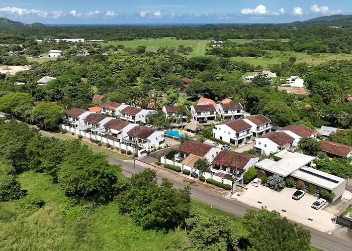 Full Condo In Tamarindo, Cr